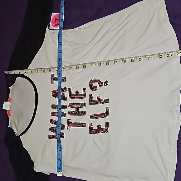 5 More Minutes Juniors Red Sequin What The Elf? Black Sleeve Red Top Holiday XL - Picture 7 of 10